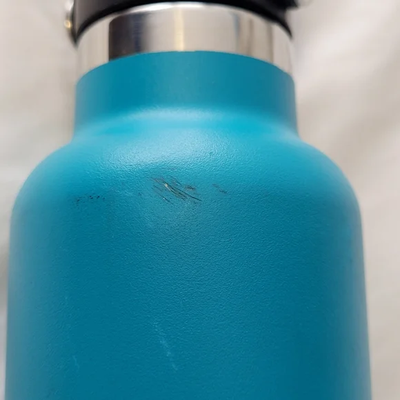 ⭐4/$10⭐ Blue Hydro Flask water bottle - Picture 4 of 6